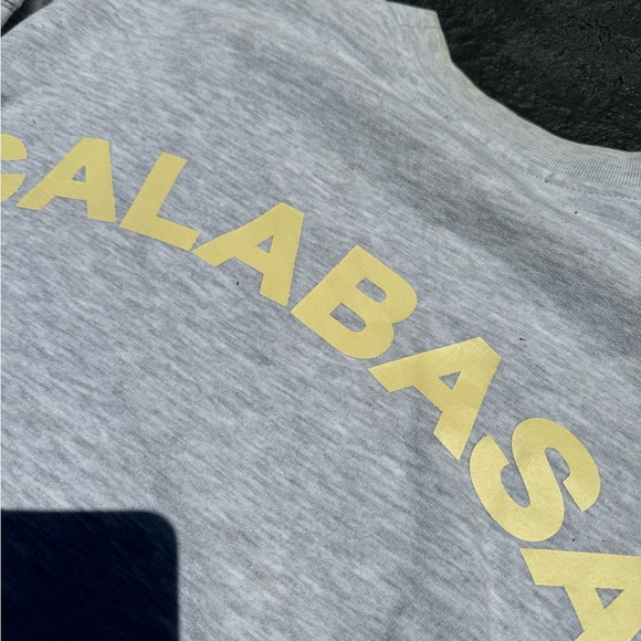 Yeezy Season 5 Grey Calabasas Crest Crewneck Size XS Kanye West - Picture 14 of 15